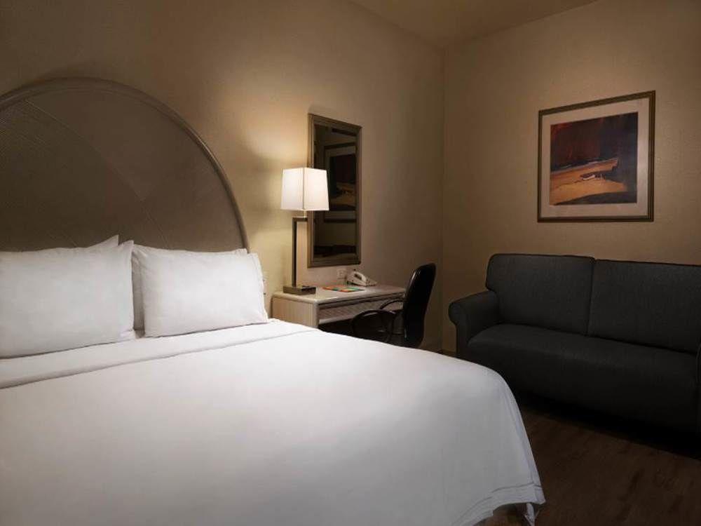 Holiday Inn Express Monterrey Galerias-San Jeronimo By Ihg Εξωτερικό φωτογραφία
