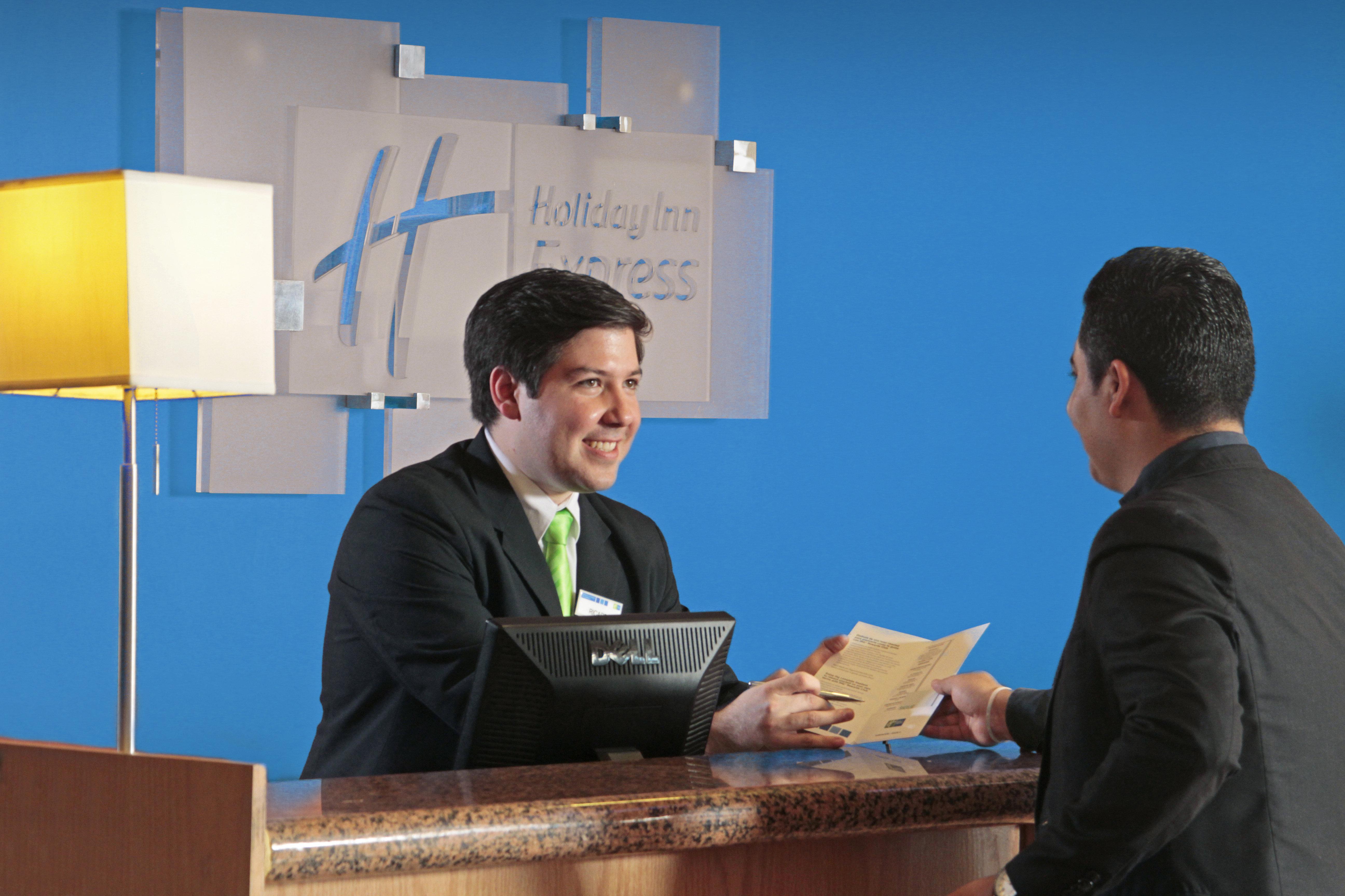 Holiday Inn Express Monterrey Galerias-San Jeronimo By Ihg Εξωτερικό φωτογραφία