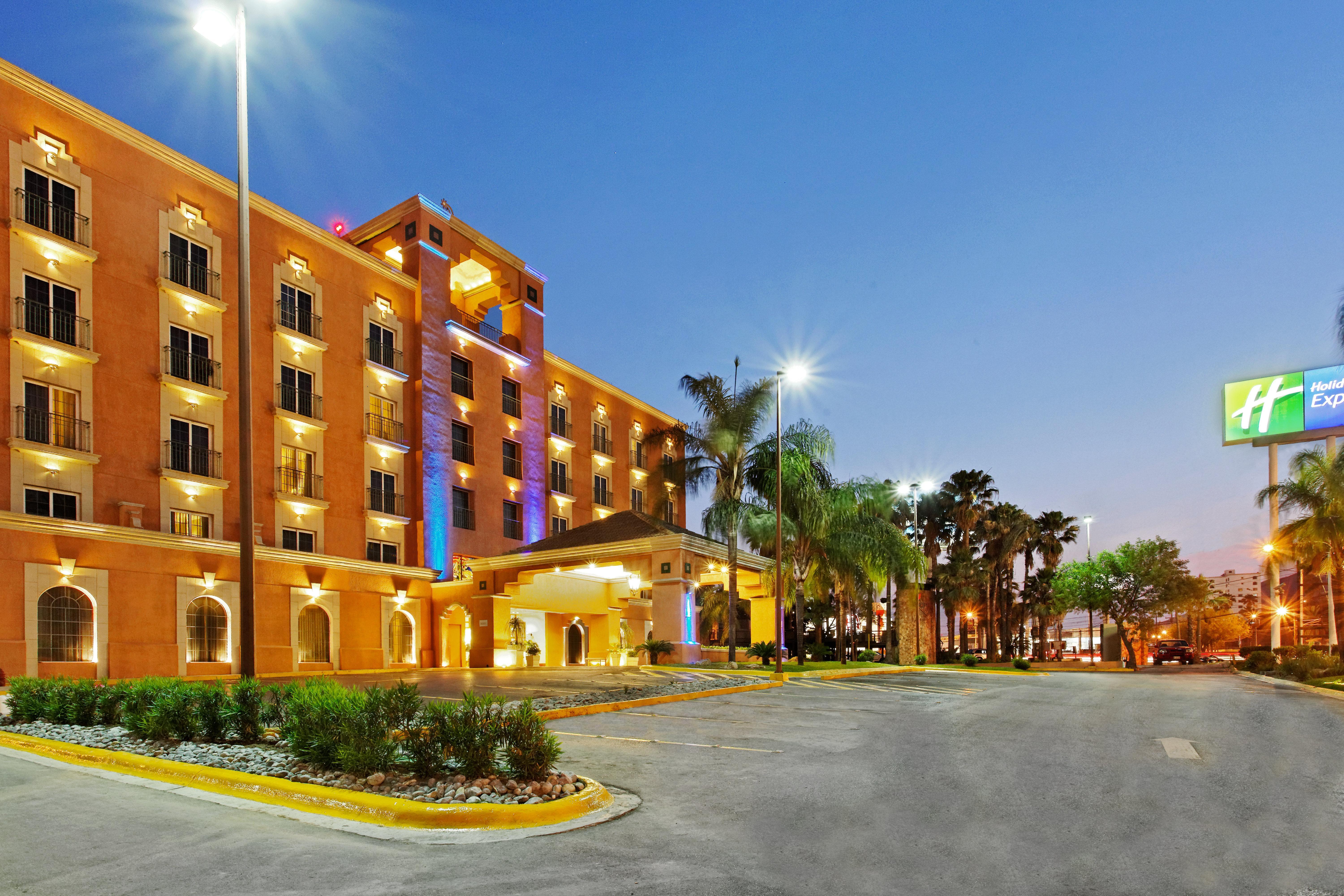 Holiday Inn Express Monterrey Galerias-San Jeronimo By Ihg Εξωτερικό φωτογραφία