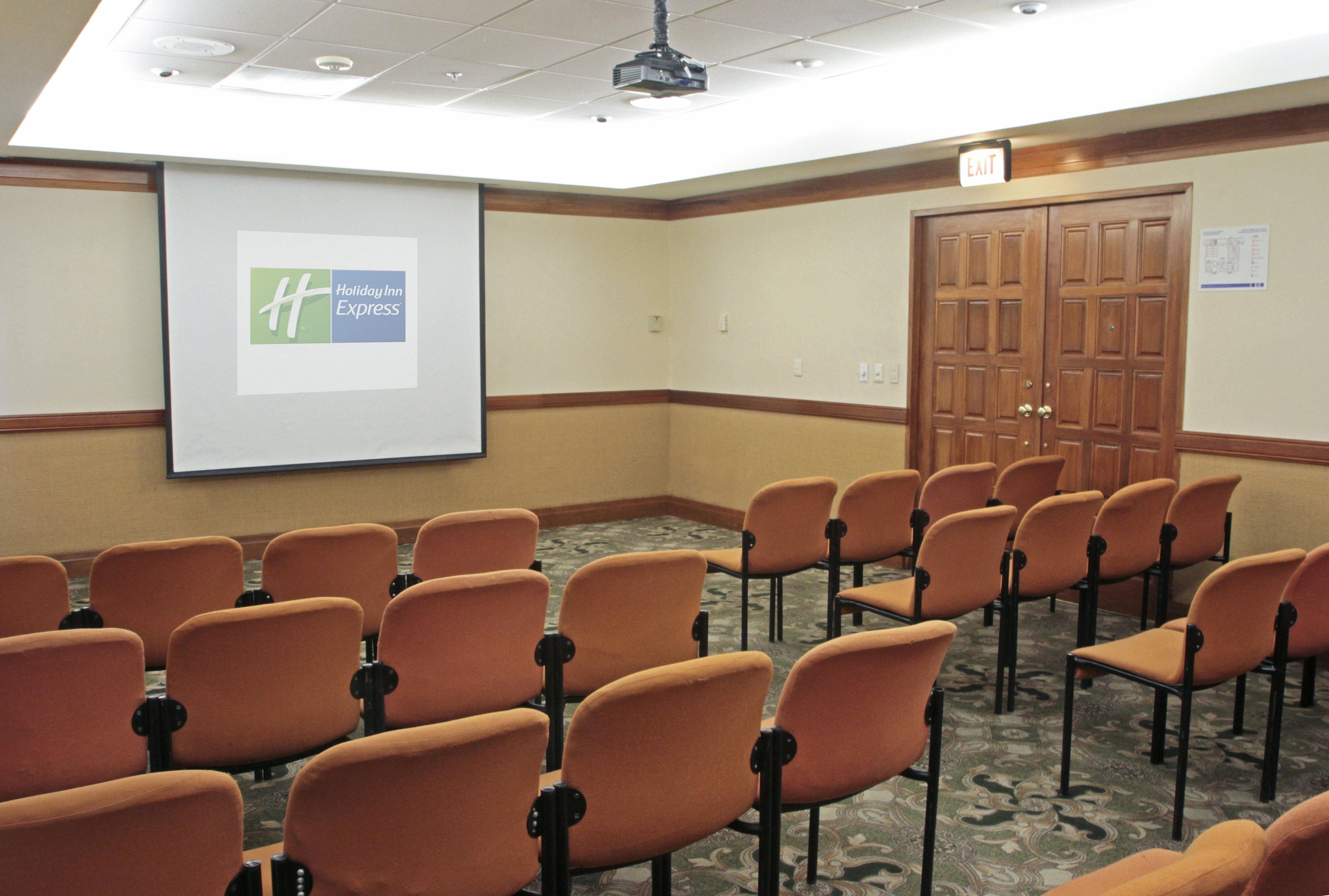 Holiday Inn Express Monterrey Galerias-San Jeronimo By Ihg Εξωτερικό φωτογραφία