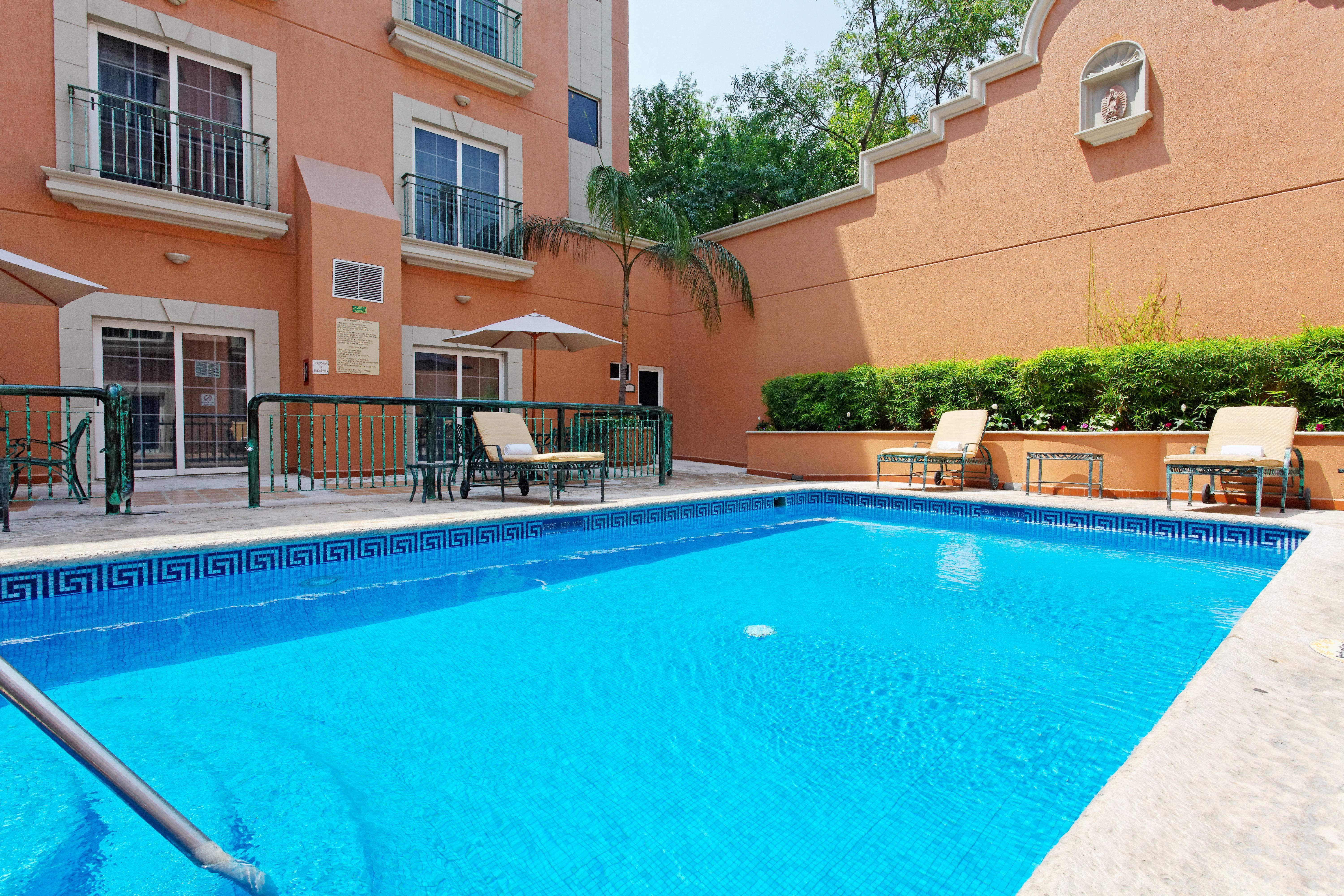 Holiday Inn Express Monterrey Galerias-San Jeronimo By Ihg Εξωτερικό φωτογραφία
