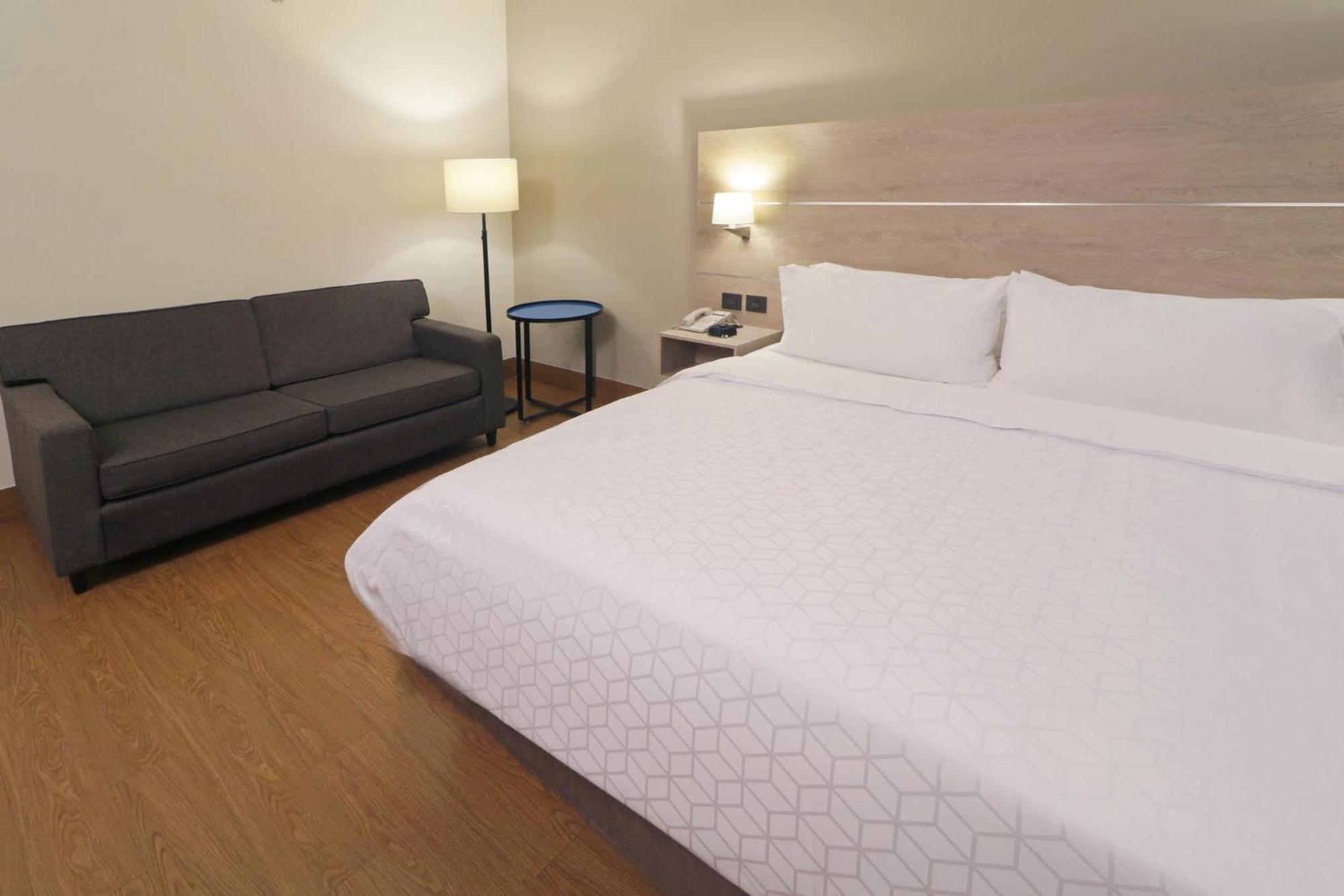 Holiday Inn Express Monterrey Galerias-San Jeronimo By Ihg Εξωτερικό φωτογραφία