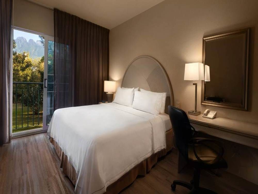 Holiday Inn Express Monterrey Galerias-San Jeronimo By Ihg Εξωτερικό φωτογραφία