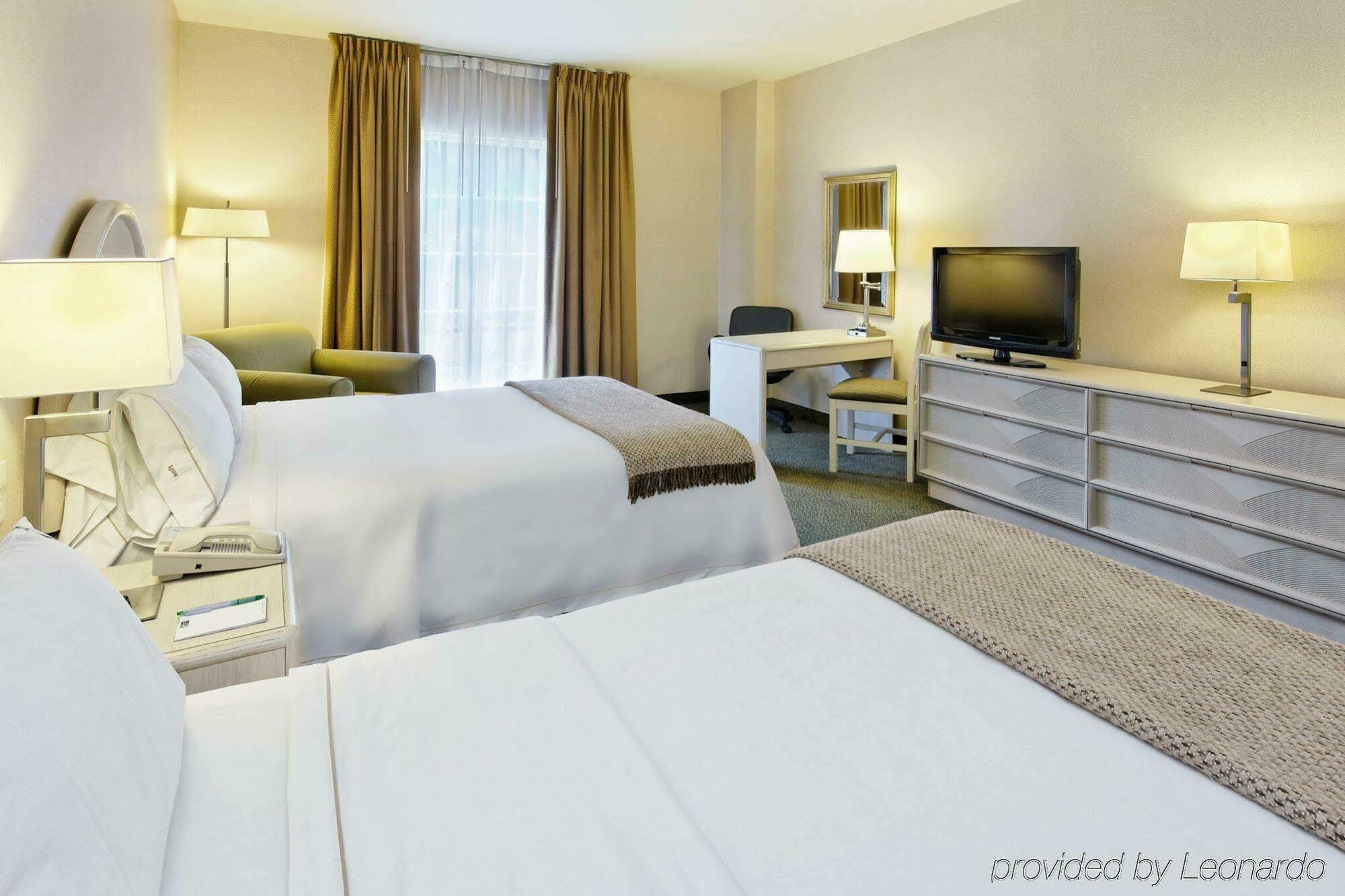 Holiday Inn Express Monterrey Galerias-San Jeronimo By Ihg Δωμάτιο φωτογραφία